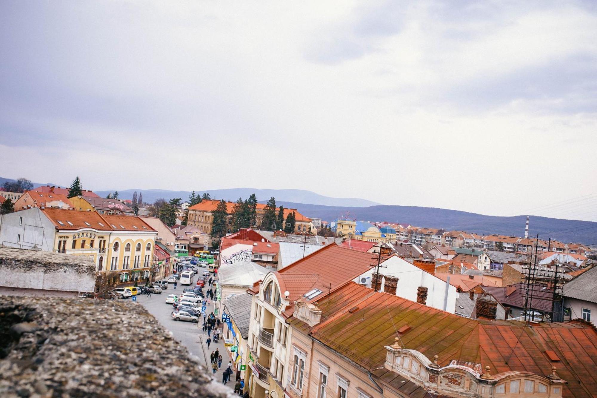 Historical Center Apartment Uzhhorod Ngoại thất bức ảnh