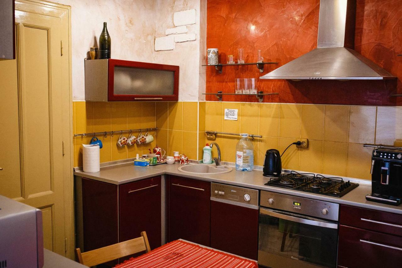Historical Center Apartment Uzhhorod Ngoại thất bức ảnh