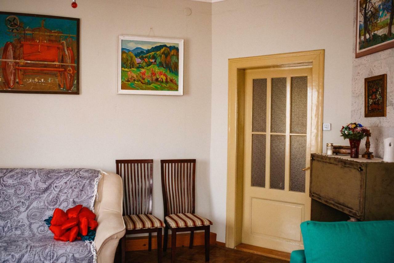 Historical Center Apartment Uzhhorod Ngoại thất bức ảnh