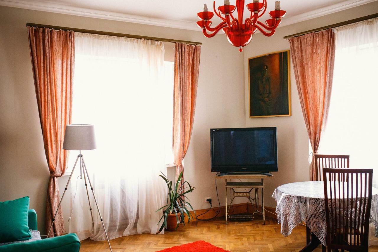 Historical Center Apartment Uzhhorod Ngoại thất bức ảnh